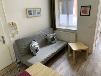 S2 Kücke mit Schlafsofa